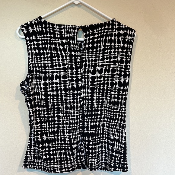 Calvin Klein shirt - Picture 3 of 4